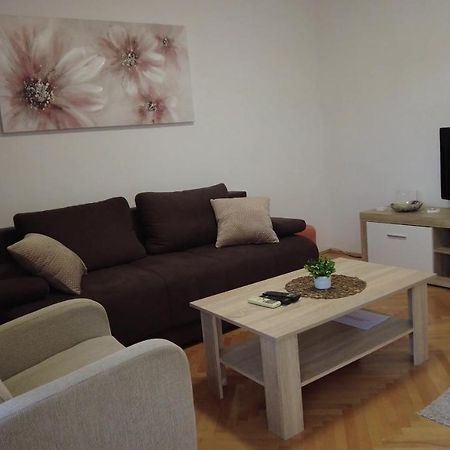 Apartment Dina Omiš Eksteriør billede