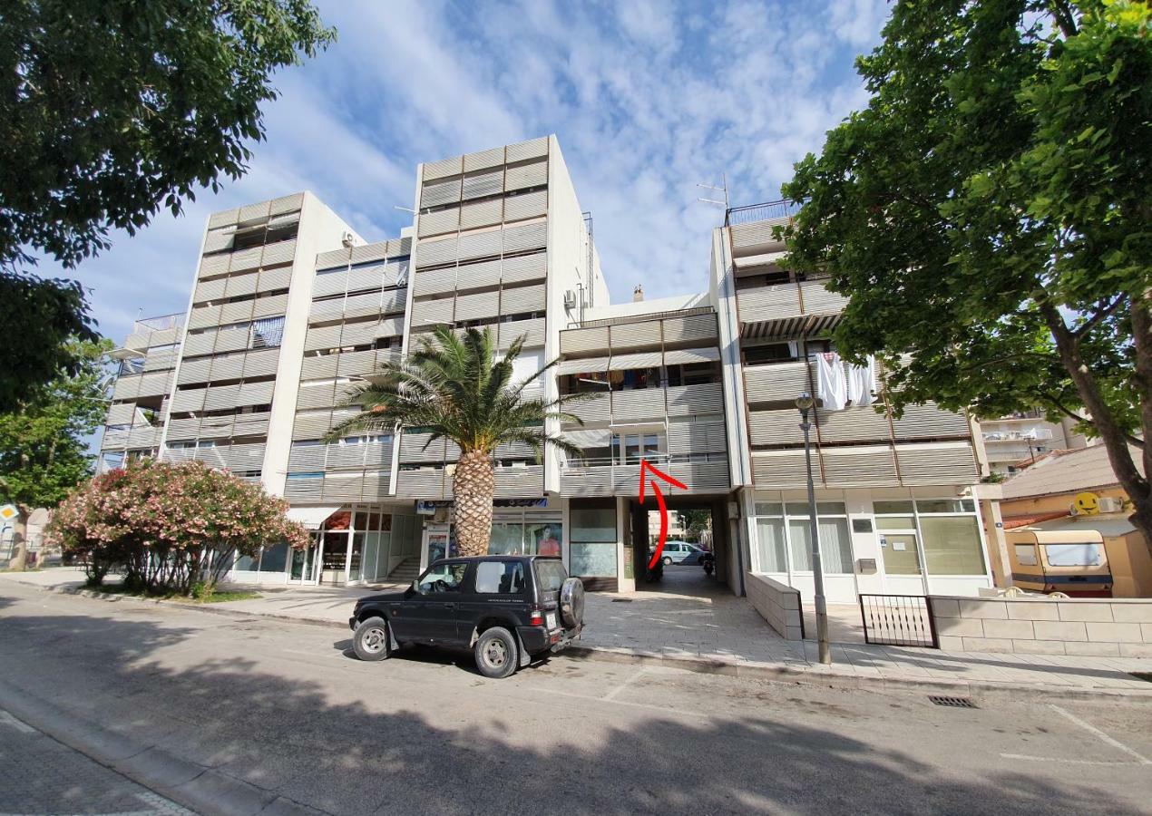 Apartment Dina Omiš Eksteriør billede