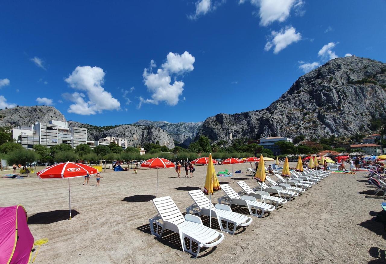Apartment Dina Omiš Eksteriør billede